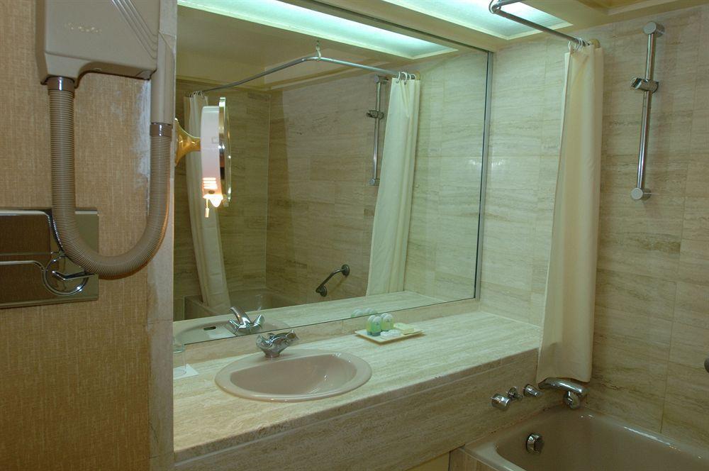 Hotel Gaweye Niamey Exteriér fotografie