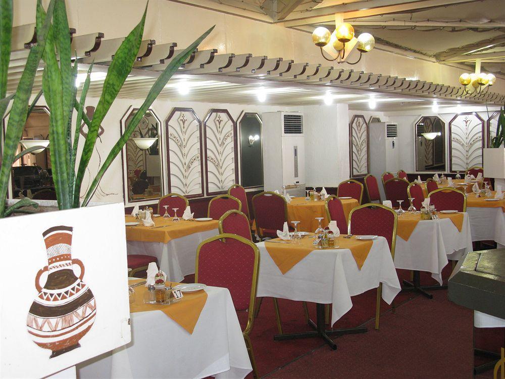 Hotel Gaweye Niamey Exteriér fotografie