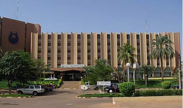 Hotel Gaweye Niamey Exteriér fotografie